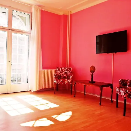 Bel Lion Serviced Apartment *