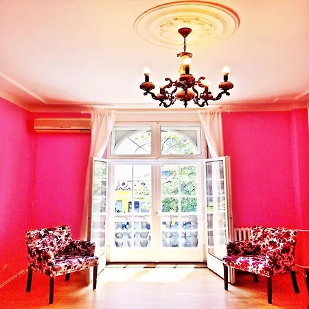 Bel Lion Serviced Apartment Belgrade